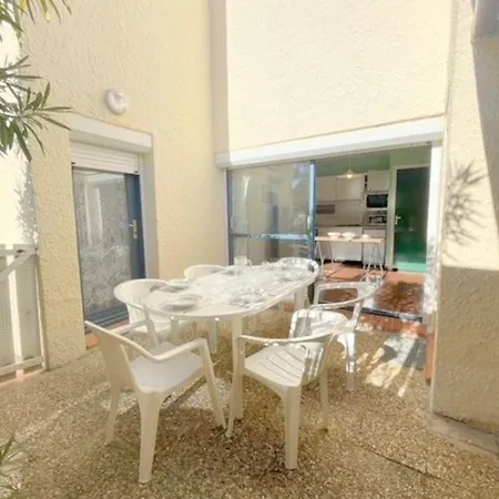 T2 Calme Avec Terrasse, Parking, A 200m De La - - Fr-1-529-118 Apartment