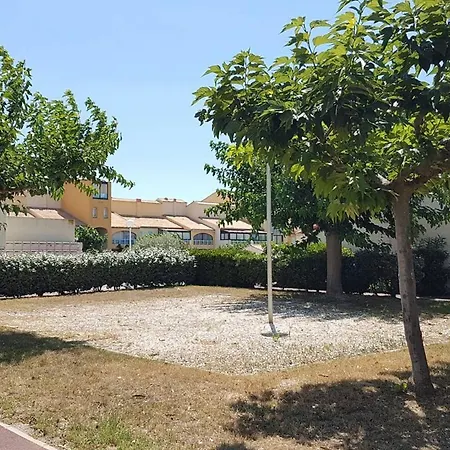 Apartment T2 Calme Avec Terrasse, Parking, A 200m De La - - Fr-1-529-118 *